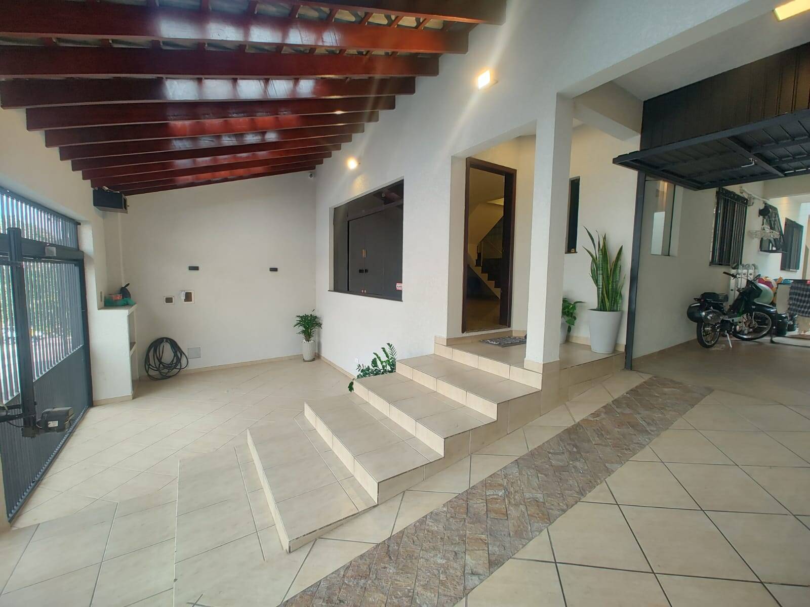 #27 - Casa para Venda em Osasco - SP